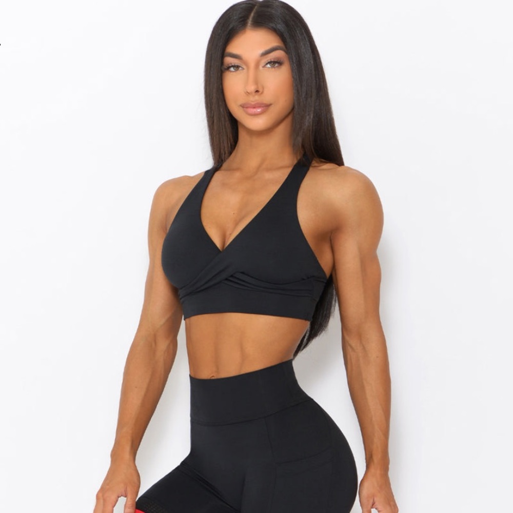 Bombshell Beyond sports bra
